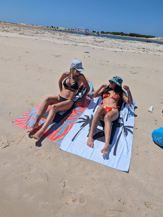 LND. White Palm Beach Towel